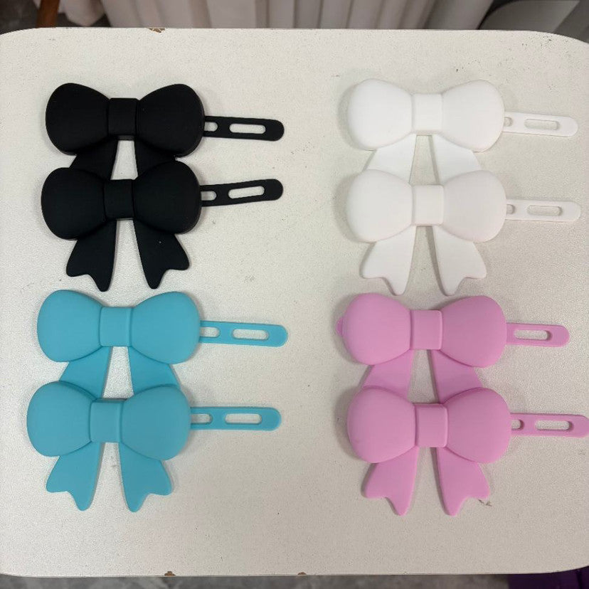 PREORDER - Bow Handle Clips
